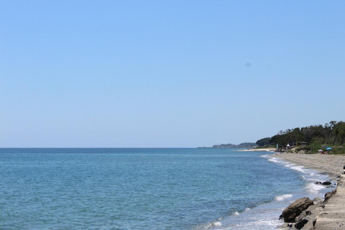 Bord De Mer, Pieds Dans L'Eau, Vue Panoramique San-Nicolao Exterior foto